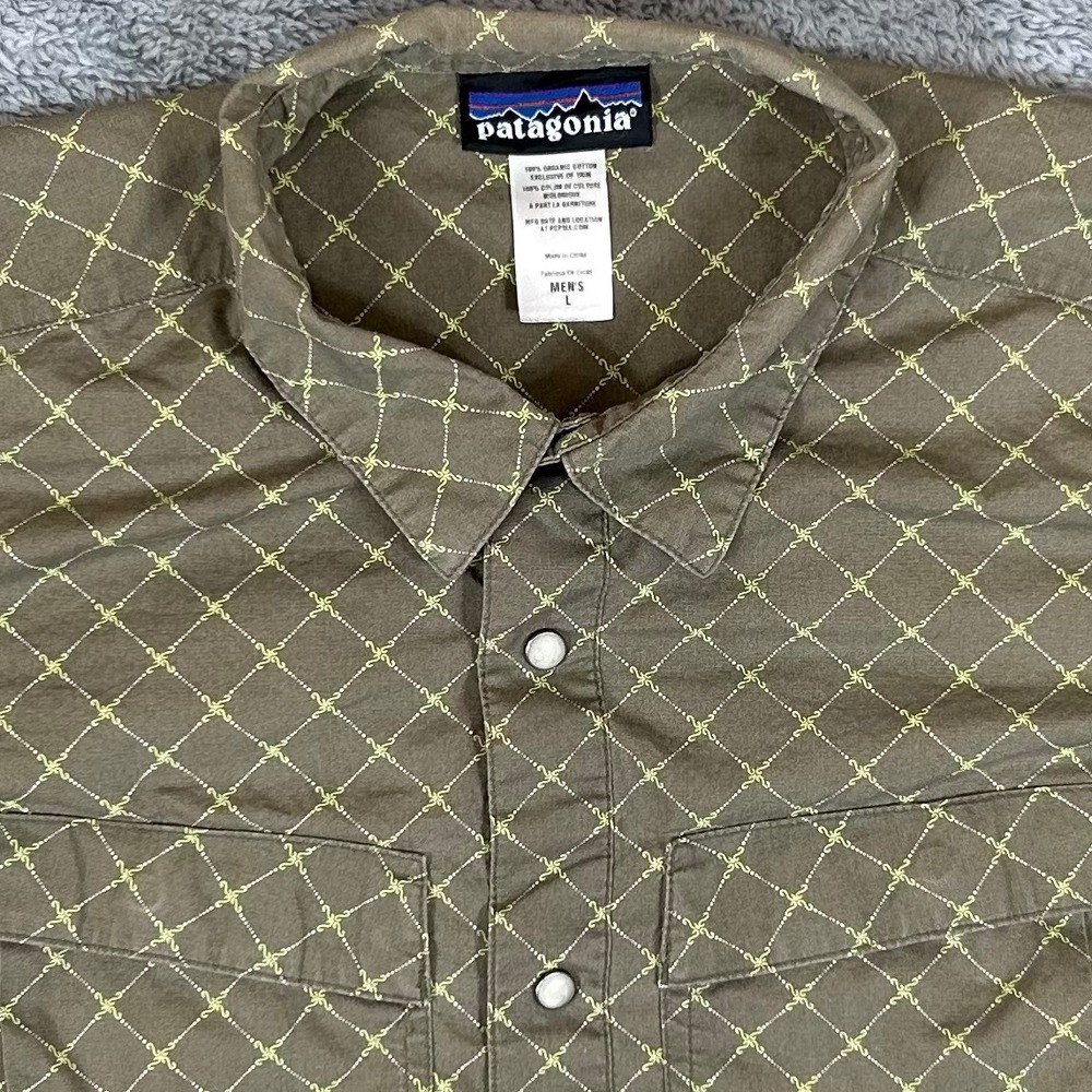 Patagonia Mens Organic Cotton Pearl Snap Button Down Shirt Olive Green Large